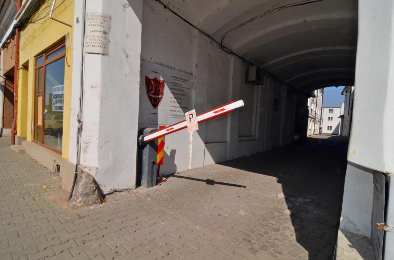 Apartament 13 Central Târgu-Mureş エクステリア 写真